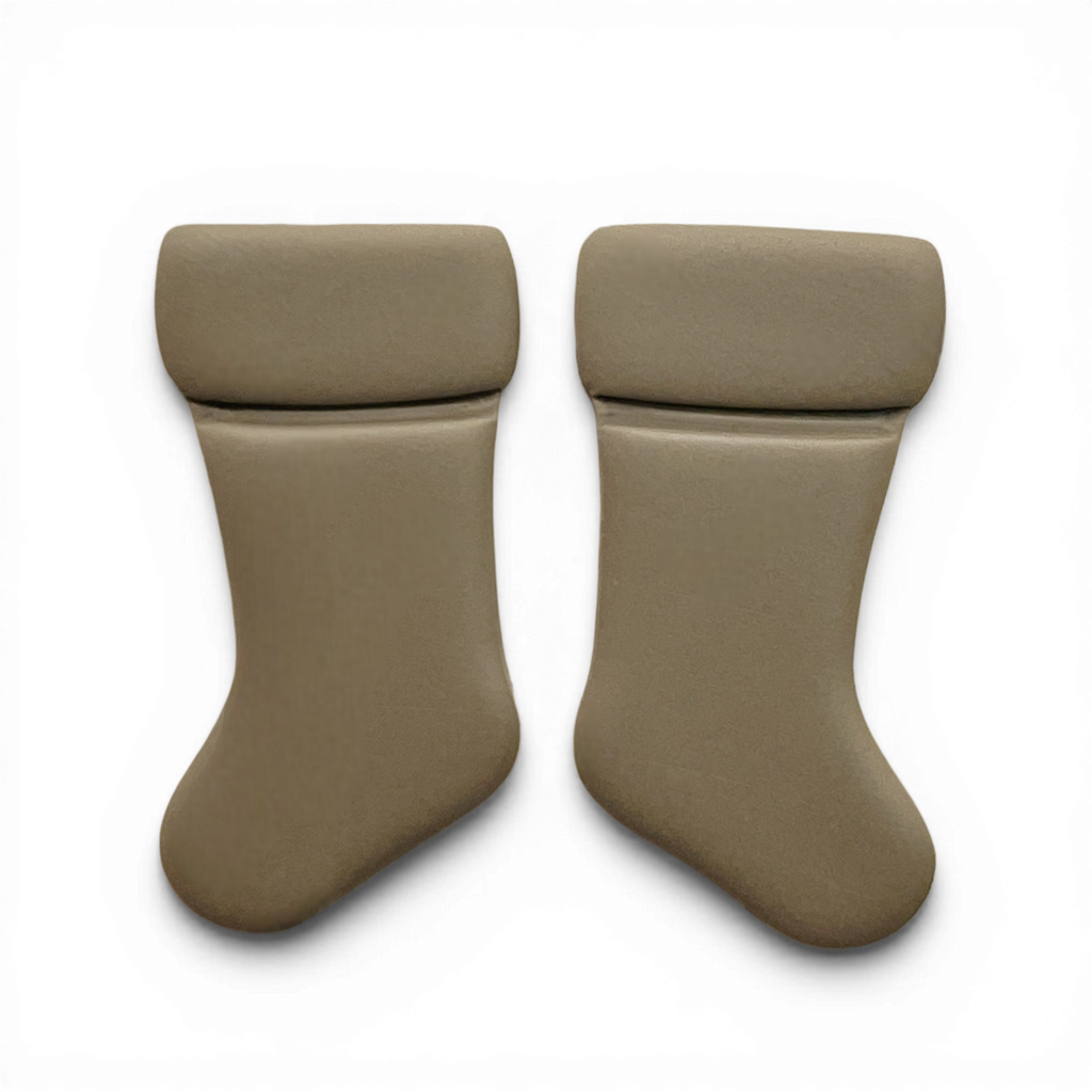 Polymer-Clay-taupe-stockings Cutter