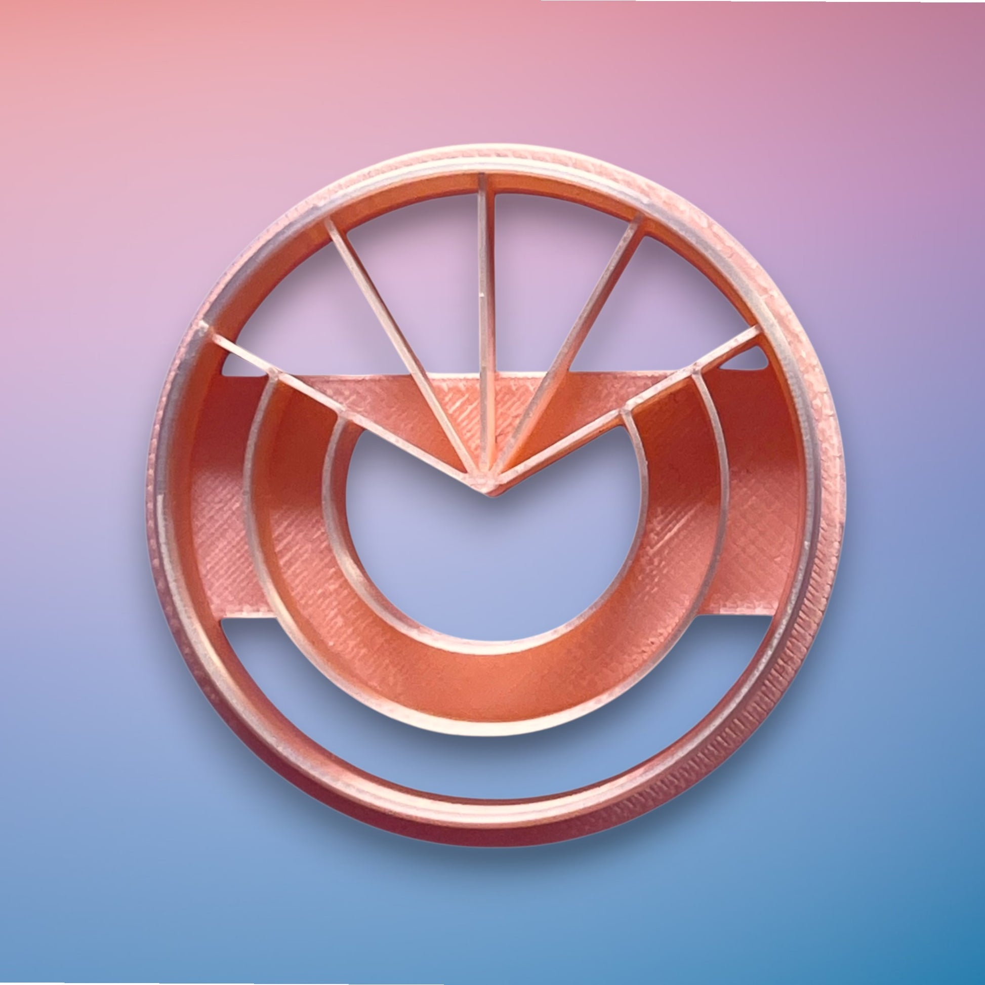 Deco Sunrise Polymer Clay Cutter
Deco Sunrise polymer clay cutter with layered Art Deco sunburst detailing on white background.