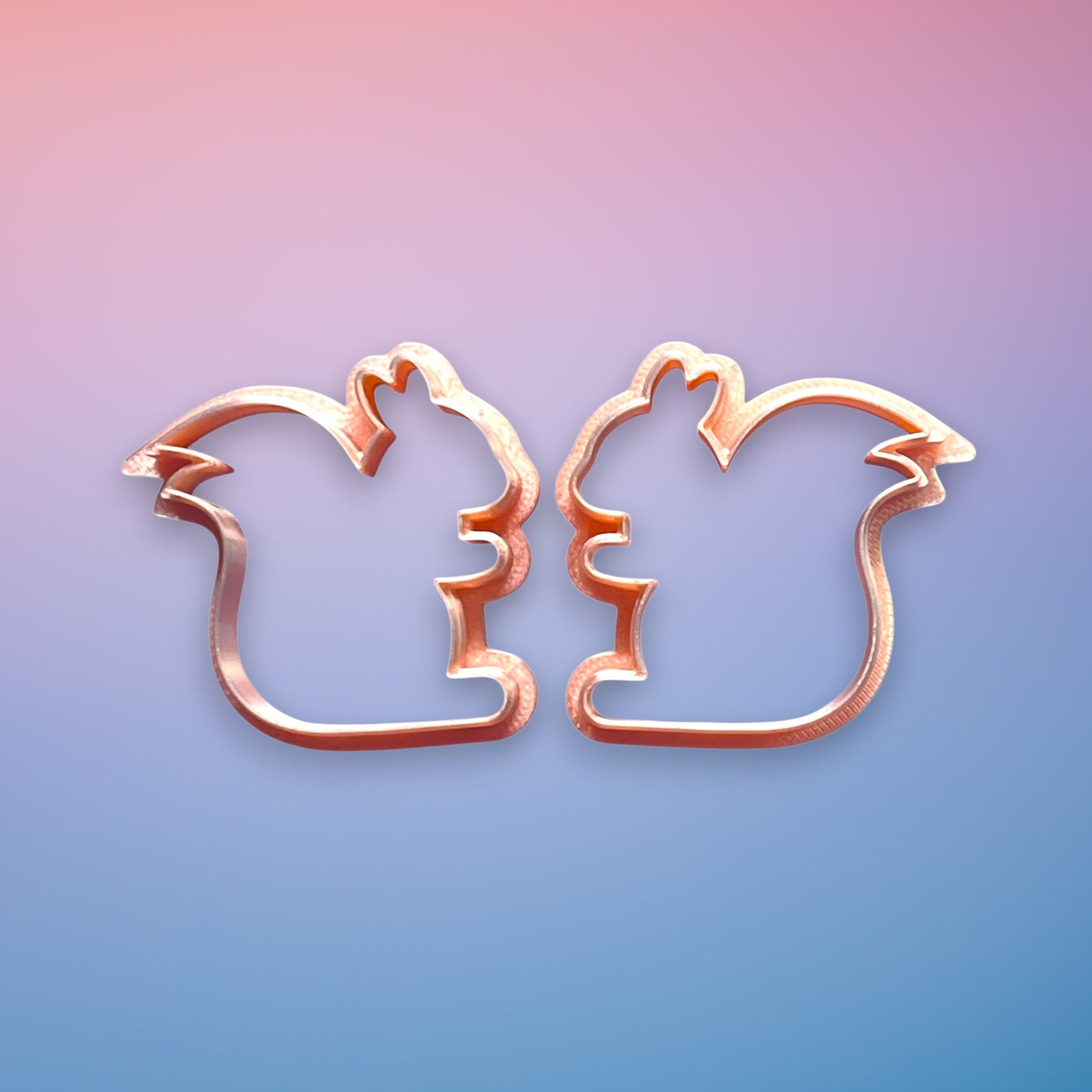 Squirrel Polymer Clay Cutter  Set
Squirrel polymer clay cutters silhouette with detailed tail on white background.